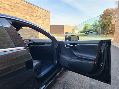 2018 Tesla Model S 75D AWD - 260 Miles on Full Charge -  Autopilot - Glass Roof - Smart Air Suspension - Charge & Drive - Clean Title - Warranty - Photo 24 - Wood Dale, IL 60191