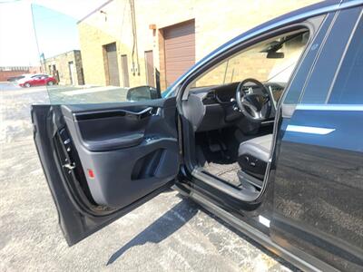 2016 Tesla Model X 90D AWD -- 3rd Row Seats - Autopilot -  Subzero Weather Package - Smart Air Suspension - Save $$$ on Gas - Charge & Drive - Wheel & Tire Protection Plan Expires Nov 2025  - Clean Title - NO Accident - Photo 23 - Wood Dale, IL 60191
