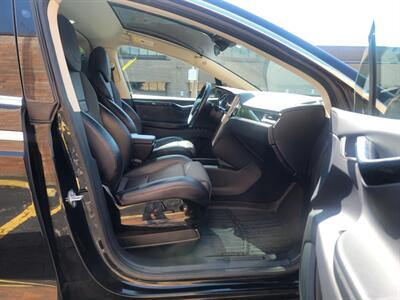 2016 Tesla Model X 90D AWD -- 3rd Row Seats - Autopilot -  Subzero Weather Package - Smart Air Suspension - Save $$$ on Gas - Charge & Drive - Wheel & Tire Protection Plan Expires Nov 2025  - Clean Title - NO Accident - Photo 26 - Wood Dale, IL 60191