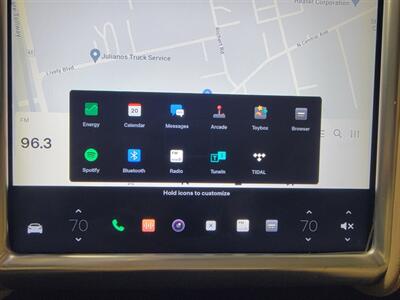 2015 Tesla Model S 90 - UpGraded Battery - 280 Miles with Full Charge  - Highway Auto Pilot - Save $$$ on Gas - Charge & Drive - NO Accident - Clean Auto check Report & Title - Photo 13 - Wood Dale, IL 60191