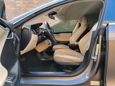 2015 Tesla Model S 90 - UpGraded Battery - 280 Miles with Full Charge  - Highway Auto Pilot - Save $$$ on Gas - Charge & Drive - NO Accident - Clean Auto check Report & Title - Photo 28 - Wood Dale, IL 60191