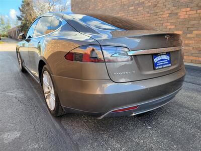 2015 Tesla Model S 90 - UpGraded Battery - 280 Miles with Full Charge  - Highway Auto Pilot - Save $$$ on Gas - Charge & Drive - NO Accident - Clean Auto check Report & Title - Photo 4 - Wood Dale, IL 60191