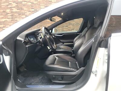 2016 Tesla Model S 75 -- 7 Passenger/Jump Seat -  250 Miles on Full  Charge - Autopilot - Premium Upgrades Package - Sunroof - Smart Air Suspension - Power and Lighting Package - NO Accident - Clean Title - Photo 24 - Wood Dale, IL 60191