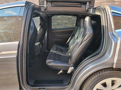2017 Tesla Model X 75D AWD -- 3rd Row Seat - 7 Passengers  -- Full-self Driving Computer - Ultra High Fidelity Sound - Autopilot - Premium Upgrades Package - Smart Air Suspension - Technology Package - NO Accident - Clean Title - Photo 29 - Wood Dale, IL 60191