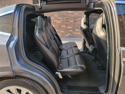 2017 Tesla Model X 75D AWD -- 3rd Row Seat - 7 Passengers  -- Full-self Driving Computer - Ultra High Fidelity Sound - Autopilot - Premium Upgrades Package - Smart Air Suspension - Technology Package - NO Accident - Clean Title - Photo 32 - Wood Dale, IL 60191