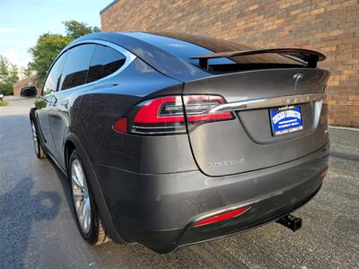 2017 Tesla Model X 75D AWD -- 3rd Row Seat - 7 Passengers  -- Full-self Driving Computer - Ultra High Fidelity Sound - Autopilot - Premium Upgrades Package - Smart Air Suspension - Technology Package - NO Accident - Clean Title - Photo 43 - Wood Dale, IL 60191