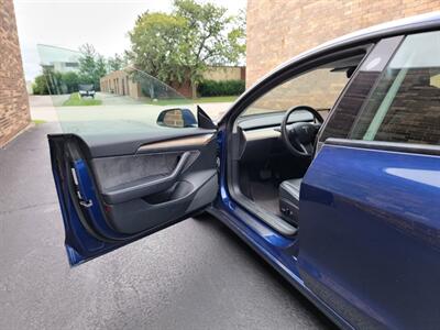 2022 Tesla Model 3 Long Range AWD -- 340 Miles on Full charge --  Full Self-Driving Capability - Cold Weather Package - AutoPilot - NO Accident - Clean Title - Photo 23 - Wood Dale, IL 60191
