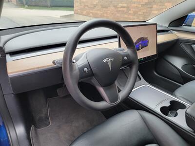 2022 Tesla Model 3 Long Range AWD -- 340 Miles on Full charge --  Full Self-Driving Capability - Cold Weather Package - AutoPilot - NO Accident - Clean Title - Photo 21 - Wood Dale, IL 60191