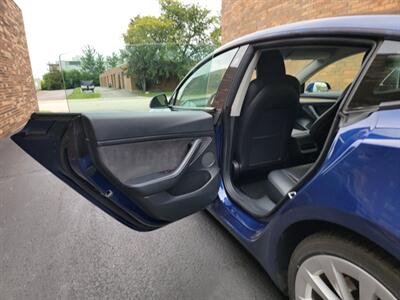 2022 Tesla Model 3 Long Range AWD -- 340 Miles on Full charge --  Full Self-Driving Capability - Cold Weather Package - AutoPilot - NO Accident - Clean Title - Photo 25 - Wood Dale, IL 60191