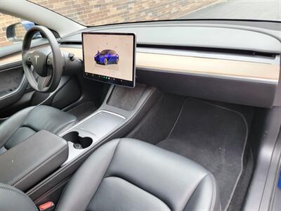 2022 Tesla Model 3 Long Range AWD -- 340 Miles on Full charge --  Full Self-Driving Capability - Cold Weather Package - AutoPilot - NO Accident - Clean Title - Photo 22 - Wood Dale, IL 60191