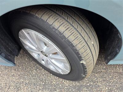 2020 Toyota Prius Hybrid LE - Only 40K Miles -  One Owner -  Backup Camera - Bluetooth - Very Clean - All Serviced - Clean Title - Battery Warranty 150K Miles - Photo 30 - Wood Dale, IL 60191