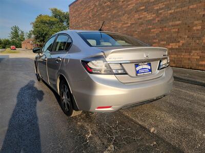 2015 Honda Civic Hybrid -- 44 MPG --1 Owner - Bluetooth  - Backup Camera - NO Accident - Clean Title - All Serviced - Photo 4 - Wood Dale, IL 60191