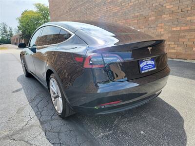 2018 Tesla Model 3 Mid Range -- 224 Miles on Full Charge - Auto Pilot  - Full Self Driving Capability - 2 Owner - Save $$$ on Gas - Charge & Drive - NO Accident - Clean Auto check Report & Title - Photo 4 - Wood Dale, IL 60191