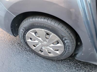 2019 Kia Rio S -- Backup Camera - Bluetooth - All Serviced - Clean Title - Photo 24 - Wood Dale, IL 60191