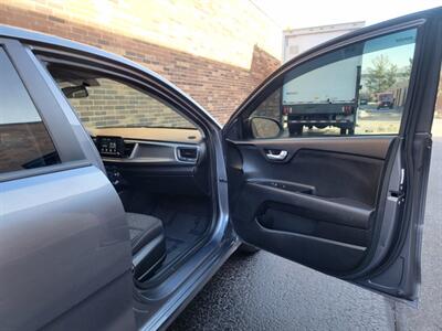 2019 Kia Rio S -- Backup Camera - Bluetooth - All Serviced - Clean Title - Photo 15 - Wood Dale, IL 60191