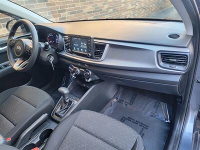2019 Kia Rio S -- Backup Camera - Bluetooth - All Serviced - Clean Title - Photo 13 - Wood Dale, IL 60191