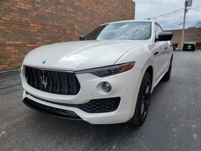2017 Maserati Levante AWD -- Navigation - Backup Camera - Bluetooth - NO Accident - Clean Title - Photo 36 - Wood Dale, IL 60191