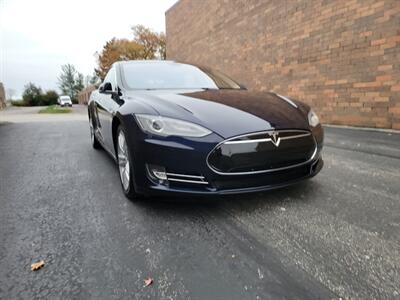 2014 Tesla Model S 60 -- 197 Miles on Full Charge - Subzero Weather  Package - Charge & Drive - Save $$$ on Gas - NO Accident - Clean Title - Photo 42 - Wood Dale, IL 60191