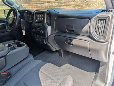 2021 Chevrolet Silverado 1500 Custom 4WD -- 4dr CREW CAB -- 2.7L Turbo I4 310hp  - Backup Camera - Bluetooth - 1 Owner - NO Accident - Clean Title - Photo 16 - Wood Dale, IL 60191