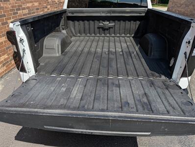2021 Chevrolet Silverado 1500 Custom 4WD -- 4dr CREW CAB -- 2.7L Turbo I4 310hp  - Backup Camera - Bluetooth - 1 Owner - NO Accident - Clean Title - Photo 25 - Wood Dale, IL 60191