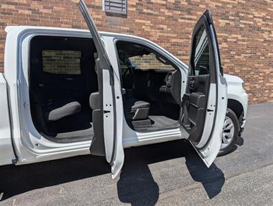 2021 Chevrolet Silverado 1500 Custom 4WD -- 4dr CREW CAB -- 2.7L Turbo I4 310hp  - Backup Camera - Bluetooth - 1 Owner - NO Accident - Clean Title - Photo 27 - Wood Dale, IL 60191
