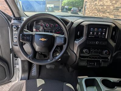 2021 Chevrolet Silverado 1500 Custom 4WD -- 4dr CREW CAB -- 2.7L Turbo I4 310hp  - Backup Camera - Bluetooth - 1 Owner - NO Accident - Clean Title - Photo 14 - Wood Dale, IL 60191