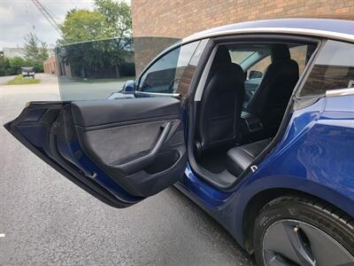 2018 Tesla Model 3 Long Range - 249 Miles on Full Charge -  Full Self-Driving Capability - Auto Pilot - Cold Weather Package - Premium Audio - 1 Owner - Charge & Drive - NO Accident - Clean Title - Photo 25 - Wood Dale, IL 60191