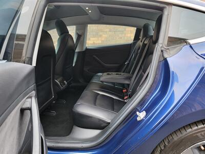 2018 Tesla Model 3 Long Range - 249 Miles on Full Charge -  Full Self-Driving Capability - Auto Pilot - Cold Weather Package - Premium Audio - 1 Owner - Charge & Drive - NO Accident - Clean Title - Photo 29 - Wood Dale, IL 60191