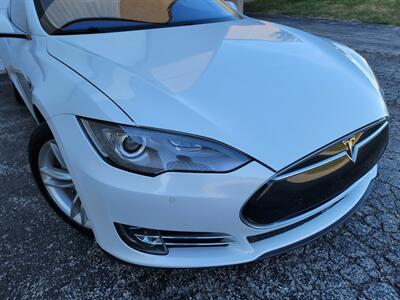 2015 Tesla Model S 85 -- FREE SUPERCHARGE -- 264 Miles in Full Charg  - Ultra High Fidelity Sound - Auto Pilot with convenience features - All Glass Panoramic Roof - Smart Air Suspension - Tech Package - Photo 36 - Wood Dale, IL 60191