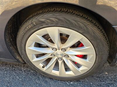 2015 Tesla Model S P90DL Ludicrous Performance AWD - 286 Miles on Full Charge - Auto Pilot - Ultra High Fidelity Sound - Premium Upgrades Package - Air Suspension - Power and Lighting Package - Clean Title - Photo 30 - Wood Dale, IL 60191