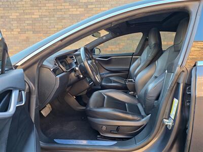 2015 Tesla Model S P90DL Ludicrous Performance AWD - 286 Miles on Full Charge - Auto Pilot - Ultra High Fidelity Sound - Premium Upgrades Package - Air Suspension - Power and Lighting Package - Clean Title - Photo 22 - Wood Dale, IL 60191