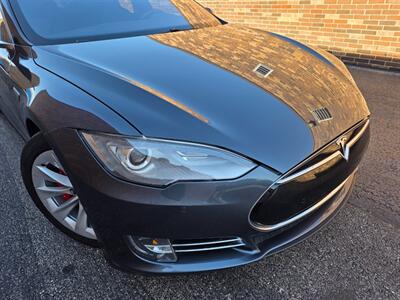 2015 Tesla Model S P90DL Ludicrous Performance AWD - 286 Miles on Full Charge - Auto Pilot - Ultra High Fidelity Sound - Premium Upgrades Package - Air Suspension - Power and Lighting Package - Clean Title - Photo 32 - Wood Dale, IL 60191