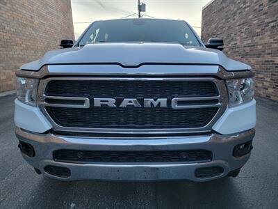 2022 RAM 1500 Big Horn Crew Cab 4WD -- All Serviced -  EcoDiesel 3.0L Biodiesel Turbo V6 260hp - NO Accident - Clean Title - Photo 40 - Wood Dale, IL 60191
