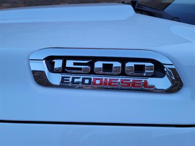2022 RAM 1500 Big Horn Crew Cab 4WD -- All Serviced -  EcoDiesel 3.0L Biodiesel Turbo V6 260hp - NO Accident - Clean Title - Photo 15 - Wood Dale, IL 60191