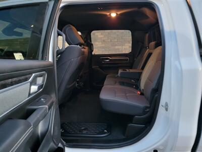 2022 RAM 1500 Big Horn Crew Cab 4WD -- All Serviced -  EcoDiesel 3.0L Biodiesel Turbo V6 260hp - NO Accident - Clean Title - Photo 22 - Wood Dale, IL 60191