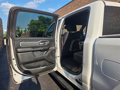 2022 RAM 1500 Big Horn 4WD - EcoDiesel 3.0L Biodiesel Turbo V6 Navigation - Backup Camera - Bluetooth - One Owner - NO Accident - Clean Title - Photo 19 - Wood Dale, IL 60191