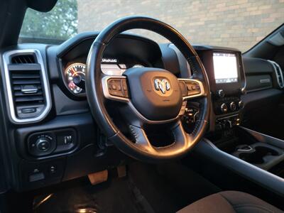 2022 RAM 1500 Big Horn Crew Cab 4WD -- All Serviced -  EcoDiesel 3.0L Biodiesel Turbo V6 260hp - NO Accident - Clean Title - Photo 14 - Wood Dale, IL 60191