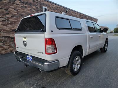 2022 RAM 1500 Big Horn Crew Cab 4WD -- All Serviced -  EcoDiesel 3.0L Biodiesel Turbo V6 260hp - NO Accident - Clean Title - Photo 2 - Wood Dale, IL 60191