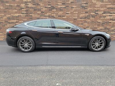 2015 Tesla Model S 70D AWD - 1 OWNER - 260 Miles with Full Charge  - Highway Auto Pilot - Save $$$ on Gas - Charge & Drive - NO Accident - Clean Auto check Report & Title - Photo 8 - Wood Dale, IL 60191