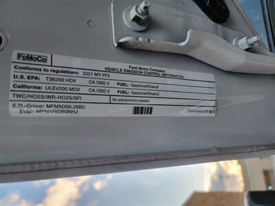 2021 Ford F-250 XL Super Duty -- 4dr Crew Cab -- 8ft Bed -  6.2L Flex Fuel V8 385hp - 1 Owner - Clean Title - All Serviced - Photo 31 - Wood Dale, IL 60191