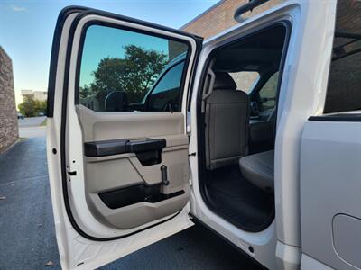 2021 Ford F-250 XL Super Duty -- 4dr Crew Cab -- 8ft Bed -  6.2L Flex Fuel V8 385hp - 1 Owner - Clean Title - All Serviced - Photo 16 - Wood Dale, IL 60191