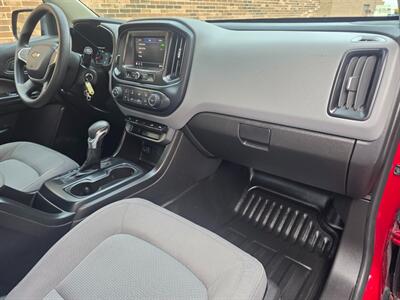 2022 Chevrolet Colorado 4WD - 3.6L V6 Engine - Extended Cab Work Truck - Backup Camera - Bluetooth - All Serviced - Clean Title - Warranty - Photo 17 - Wood Dale, IL 60191