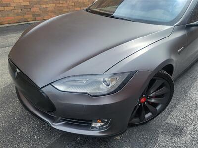 2014 Tesla Model S P85 -- Performance Package - Vinyl Wrap Sporty  - 264 Miles Full Charge - Save $$$ on Gas - Charge & Drive - Panorama Roof - Auto Pilot - NO Accident - Clean Title - Photo 39 - Wood Dale, IL 60191