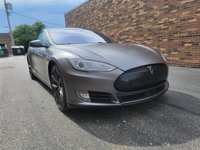 2014 Tesla Model S P85 -- Performance Package - Vinyl Wrap Sporty  - 264 Miles Full Charge - Save $$$ on Gas - Charge & Drive - Panorama Roof - Auto Pilot - NO Accident - Clean Title - Photo 42 - Wood Dale, IL 60191