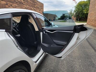 2015 Tesla Model S 85D AWD -- 290 Miles on Full Charge -  Autopilot - Sunroof - Standard Suspension - NO Accident - Clean Title - Photo 29 - Wood Dale, IL 60191