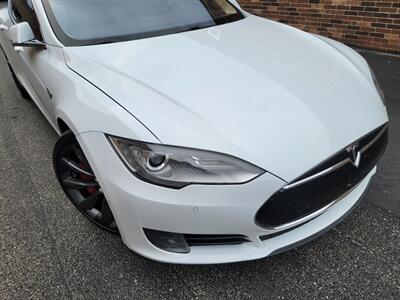 2015 Tesla Model S 85D AWD -- 290 Miles on Full Charge -  Autopilot - Sunroof - Standard Suspension - NO Accident - Clean Title - Photo 39 - Wood Dale, IL 60191