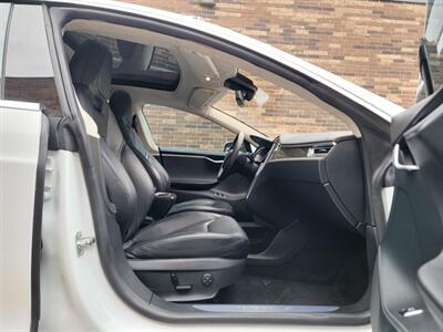 2015 Tesla Model S 85D AWD -- 290 Miles on Full Charge -  Autopilot - Sunroof - Standard Suspension - NO Accident - Clean Title - Photo 31 - Wood Dale, IL 60191