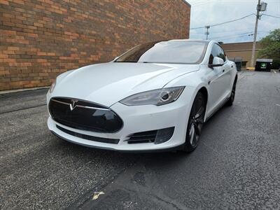 2015 Tesla Model S 85D AWD -- 290 Miles on Full Charge -  Autopilot - Sunroof - Standard Suspension - NO Accident - Clean Title - Photo 42 - Wood Dale, IL 60191