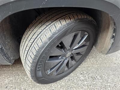 2022 Volkswagen Taos S 4Motion -- Only 40K Miles -- Backup Camera -  Bluetooth -- All Serviced -- NO Accident -- Clean Title - Photo 29 - Wood Dale, IL 60191