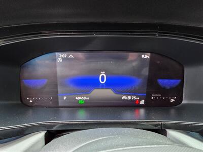 2022 Volkswagen Taos S 4Motion -- Only 40K Miles -- Backup Camera -  Bluetooth -- All Serviced -- NO Accident -- Clean Title - Photo 13 - Wood Dale, IL 60191